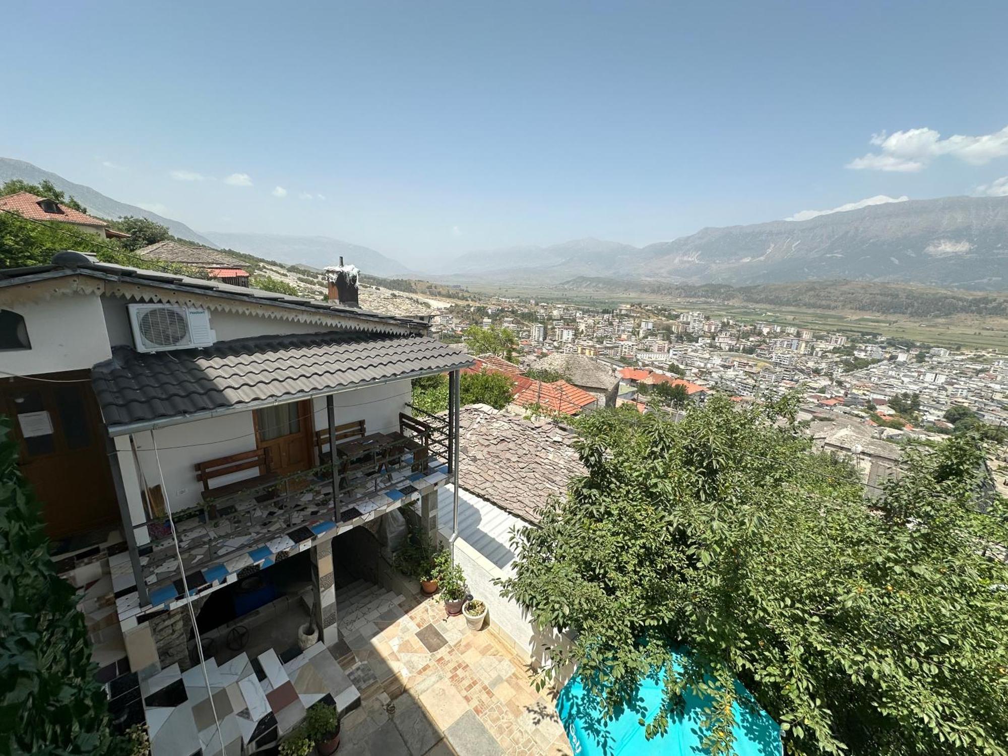 Villa Zeko Gjirokastër Extérieur photo