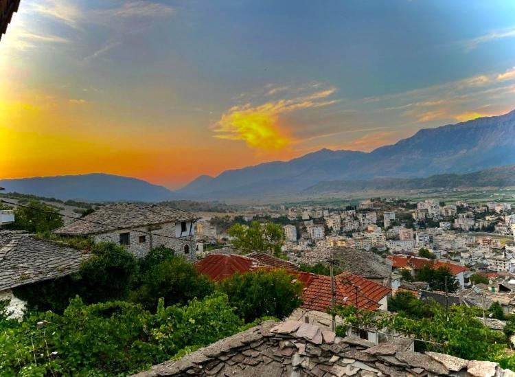 Villa Zeko Gjirokastër Extérieur photo